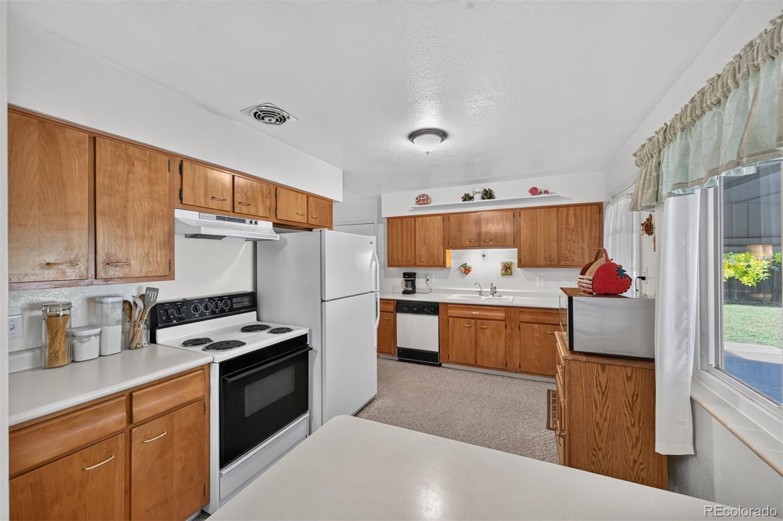 MLS Image #7 for 1679 s van gordon court,lakewood, Colorado