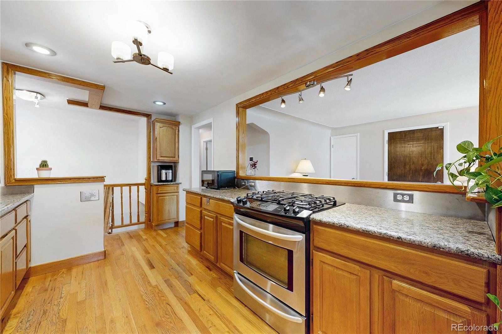 MLS Image #7 for 2401 w 41st avenue,denver, Colorado