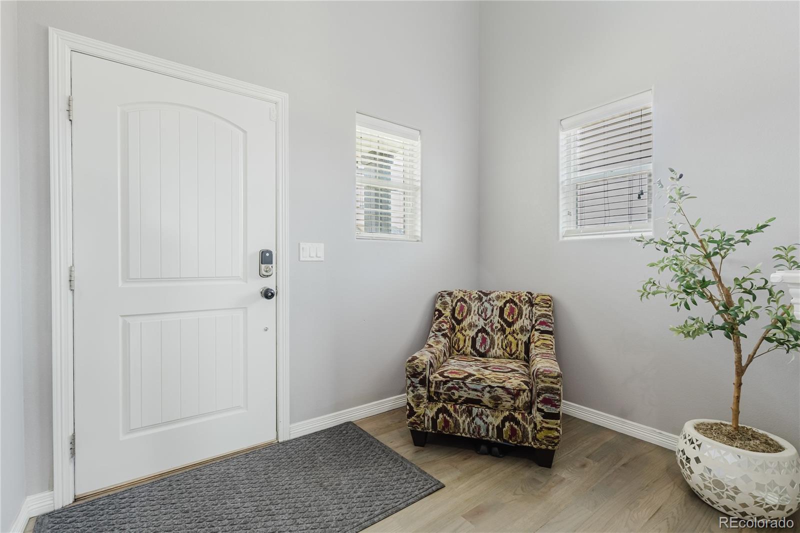 MLS Image #3 for 10165  declaration drive,colorado springs, Colorado