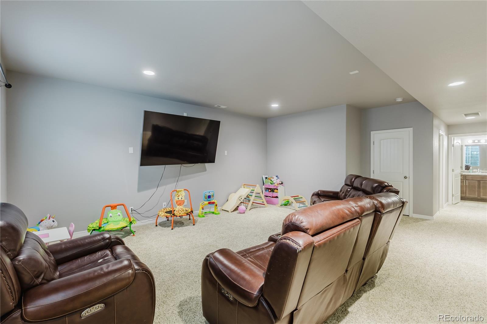 MLS Image #33 for 10165  declaration drive,colorado springs, Colorado