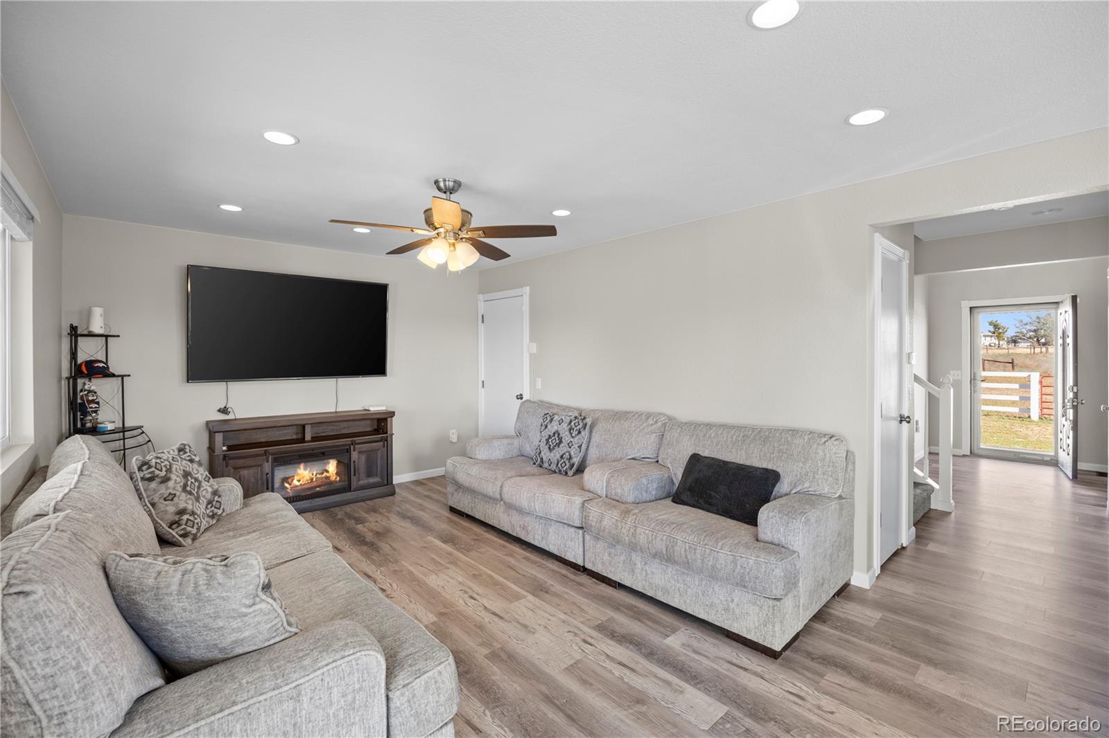 MLS Image #12 for 18556  fox haven court,brighton, Colorado