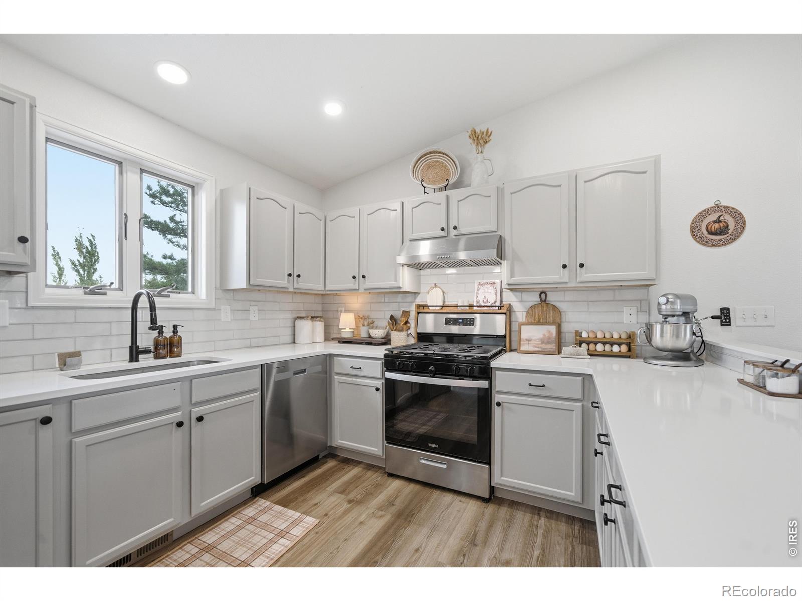 MLS Image #15 for 828  eggleston street,fort collins, Colorado