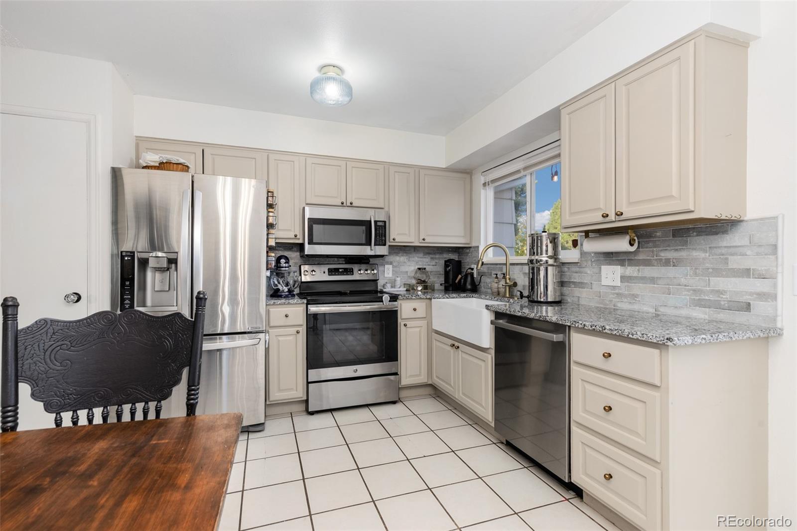 MLS Image #9 for 1510 s salida way,aurora, Colorado