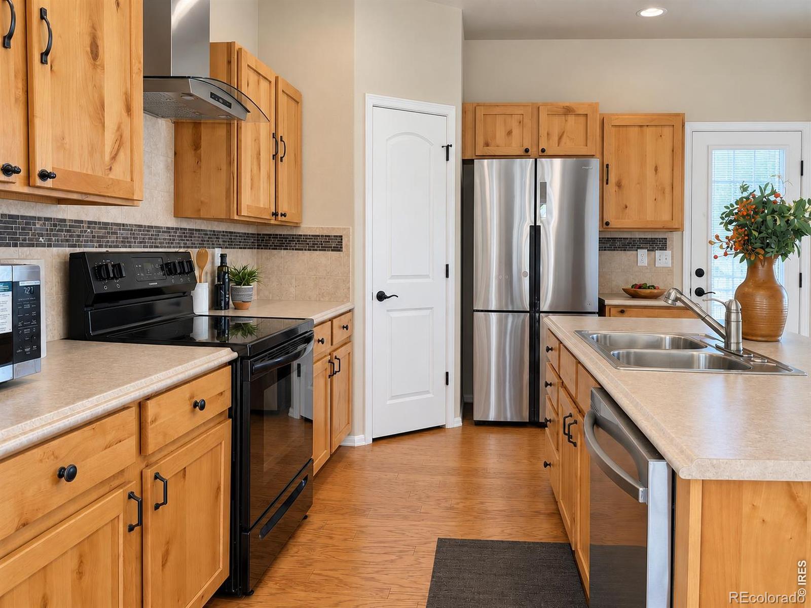MLS Image #10 for 938  highline drive,loveland, Colorado
