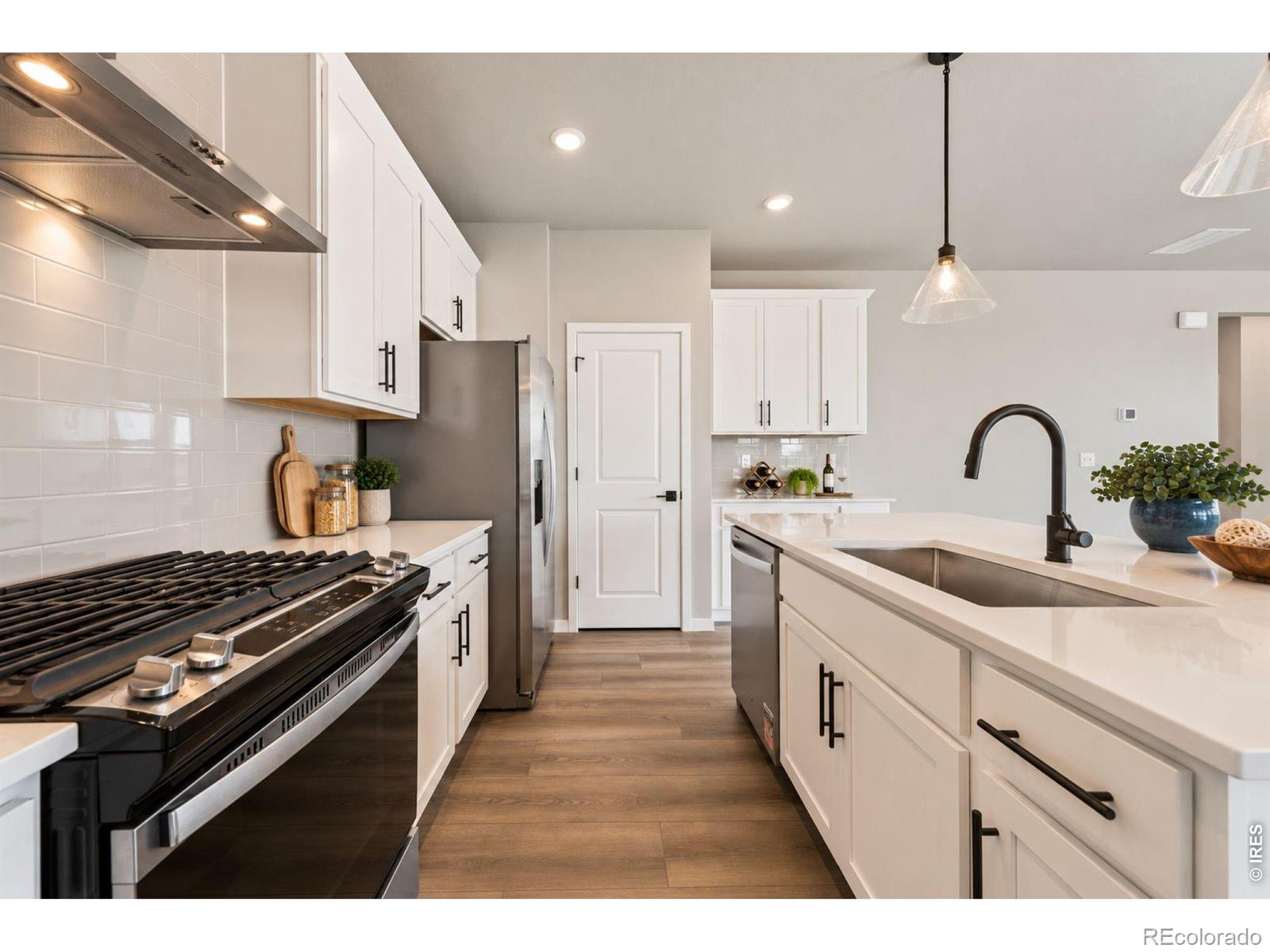 MLS Image #13 for 7336  swan river street,frederick, Colorado