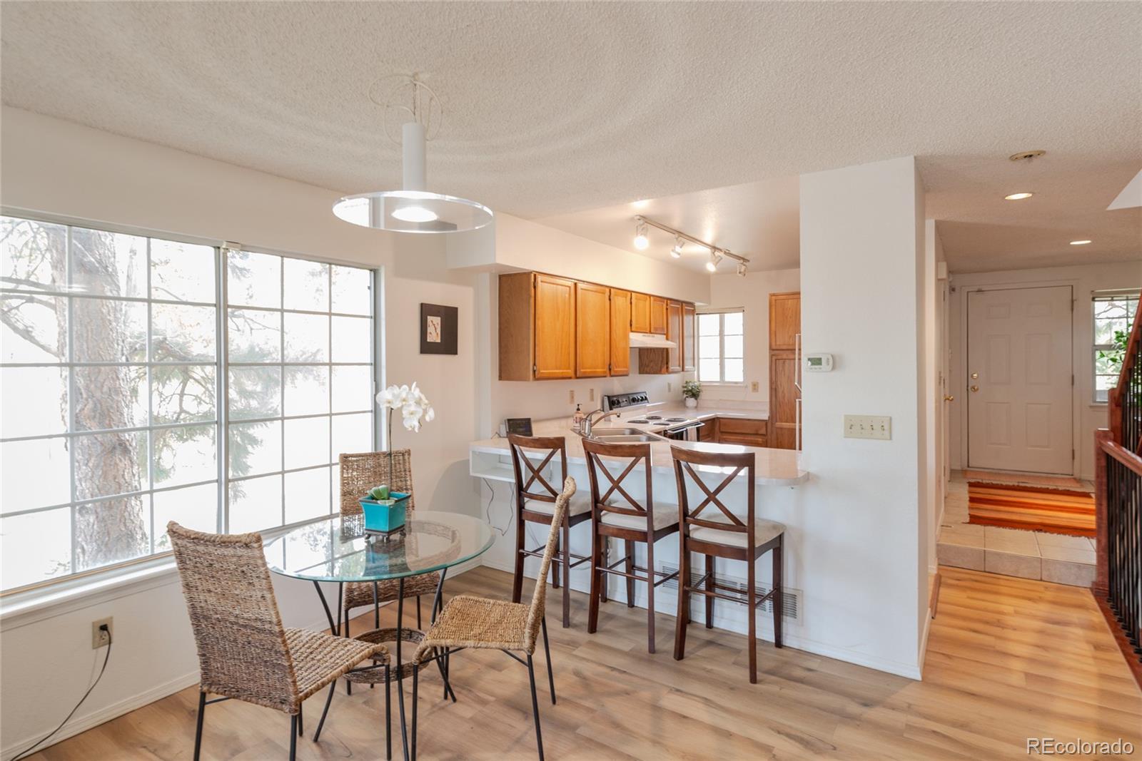 MLS Image #9 for 1470 s quebec way,denver, Colorado