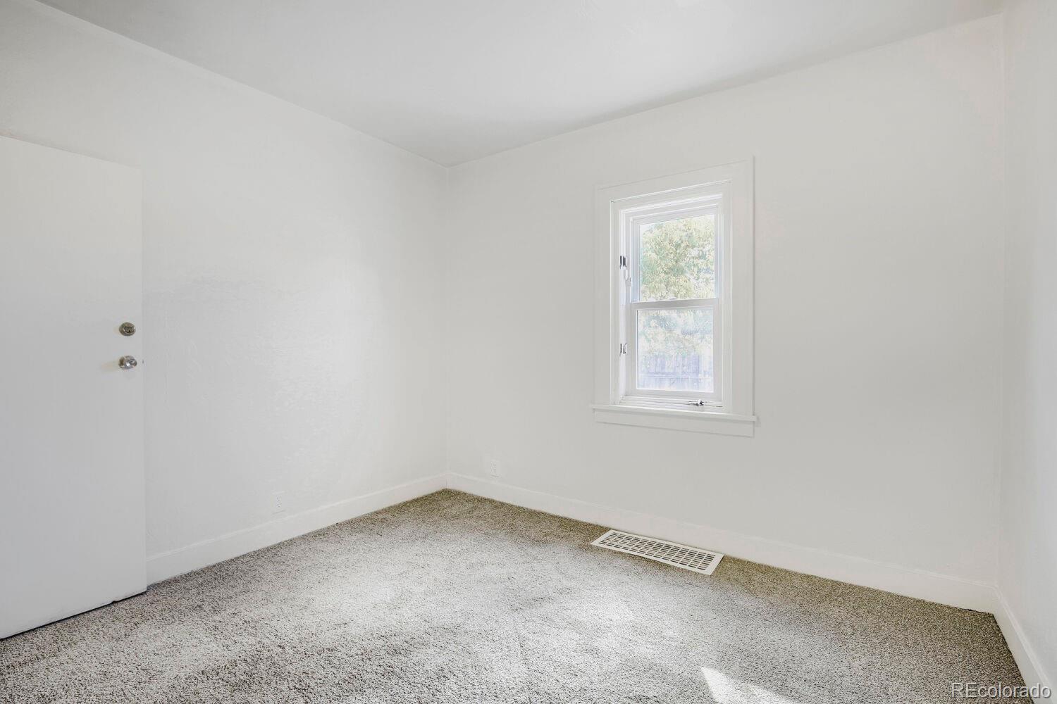 MLS Image #18 for 3000  11th avenue,evans, Colorado
