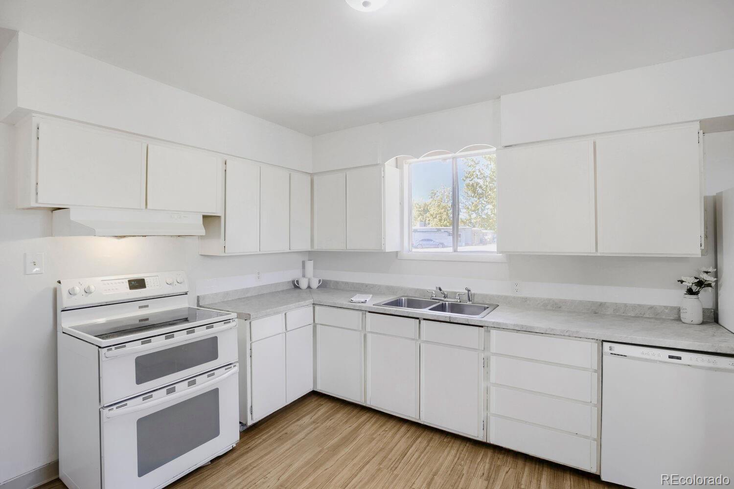 MLS Image #9 for 3000  11th avenue,evans, Colorado