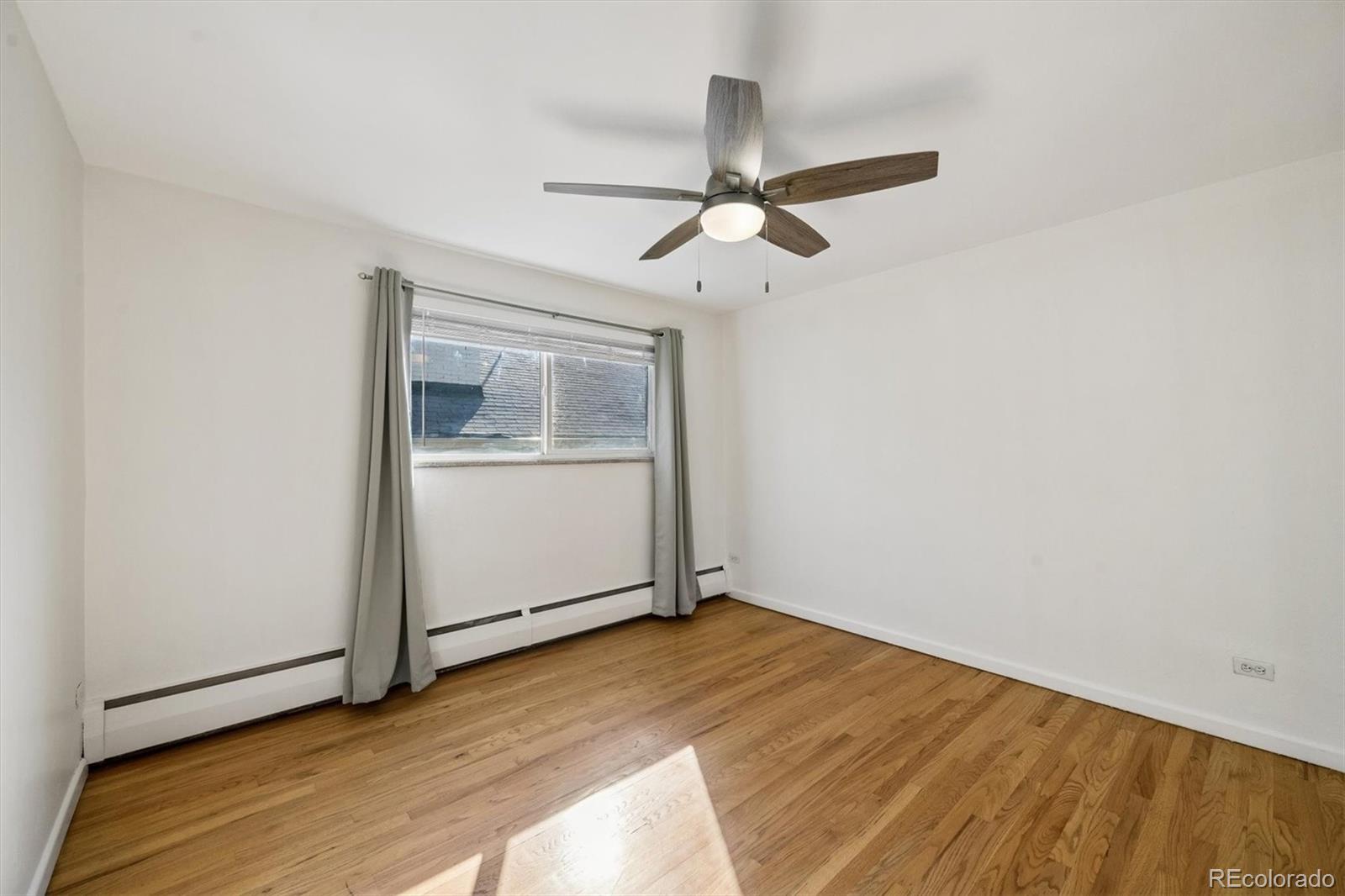 MLS Image #11 for 1056 n marion street,denver, Colorado
