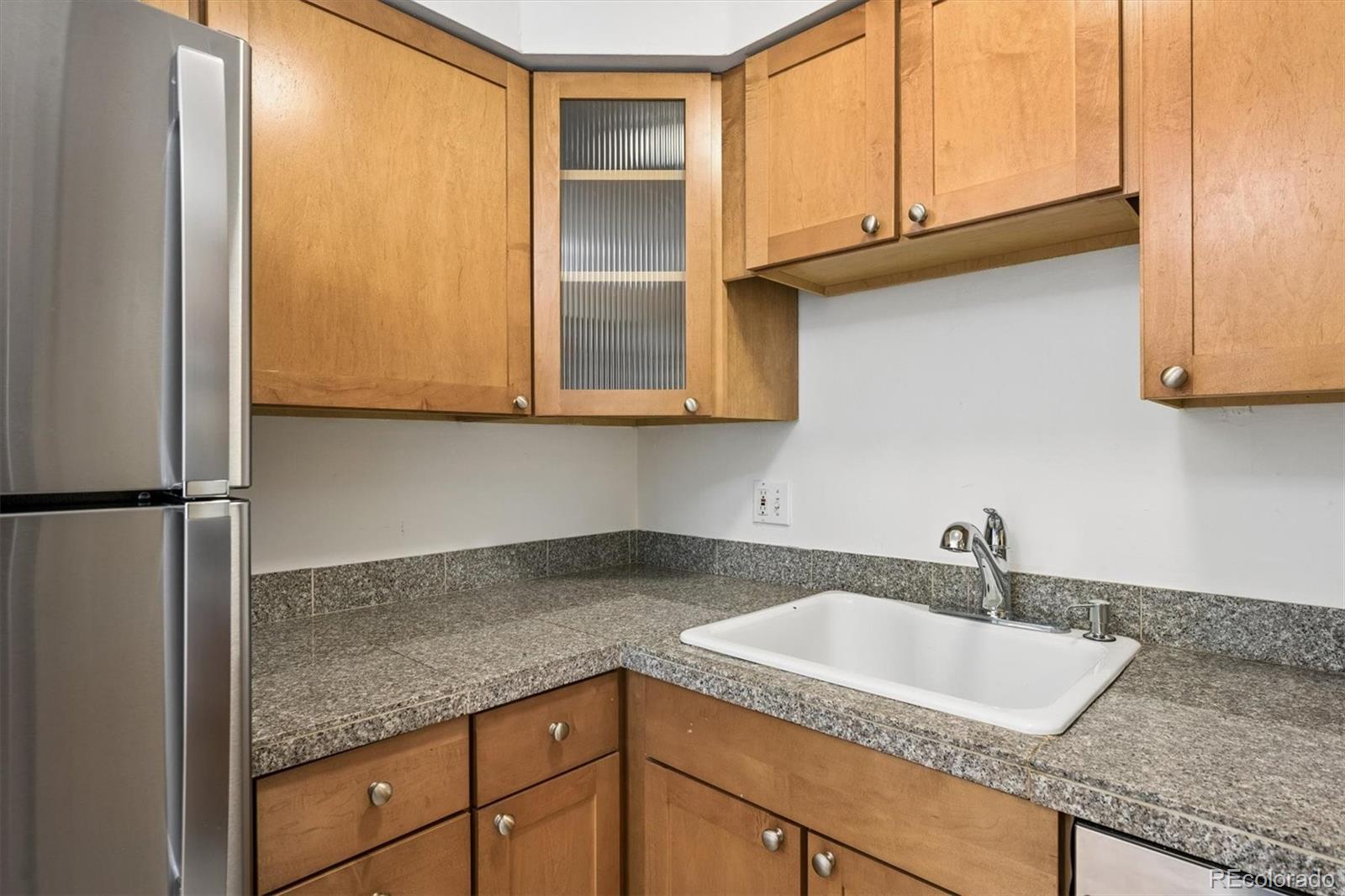 MLS Image #7 for 1056 n marion street,denver, Colorado