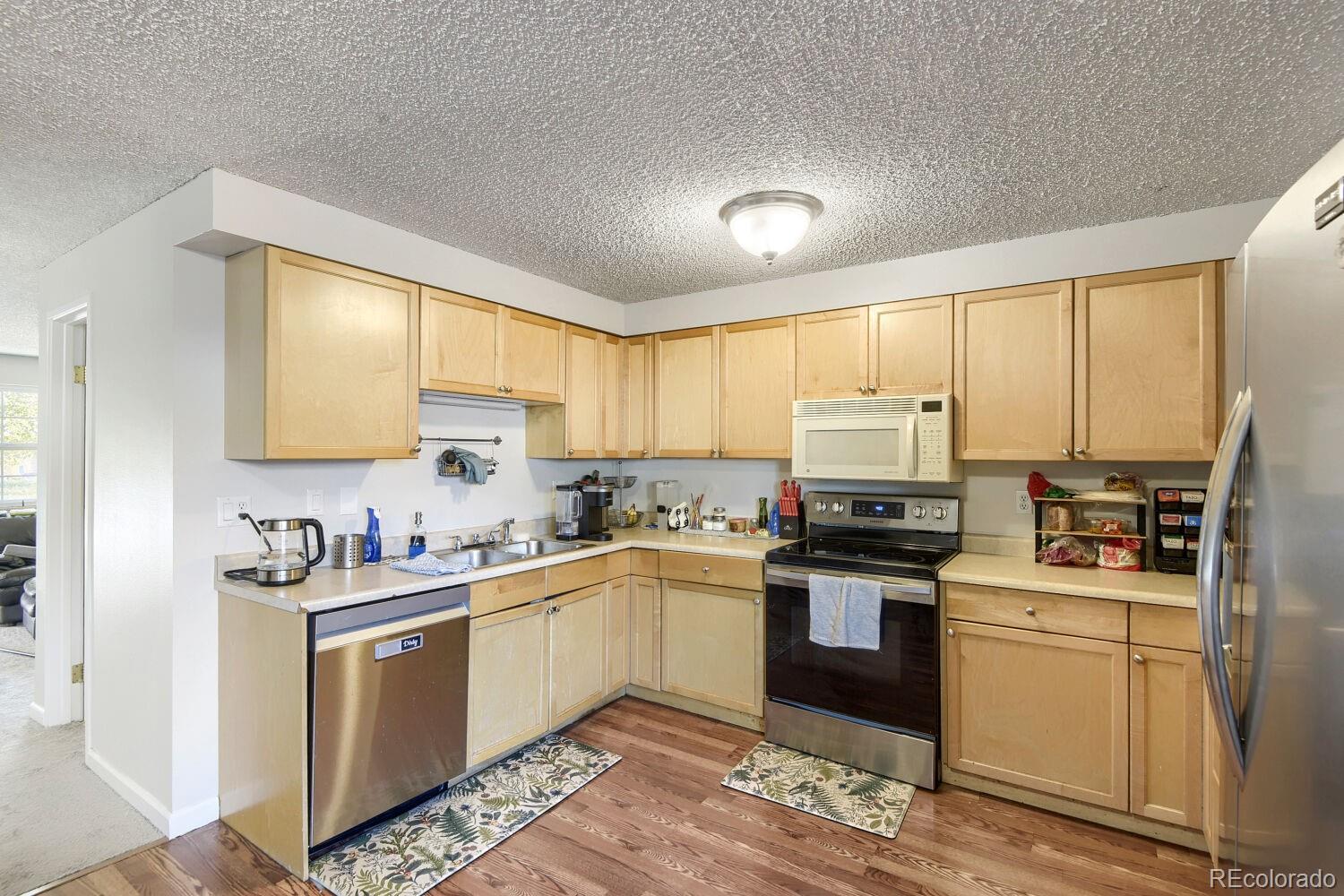 MLS Image #5 for 13973 e jewell avenue,aurora, Colorado