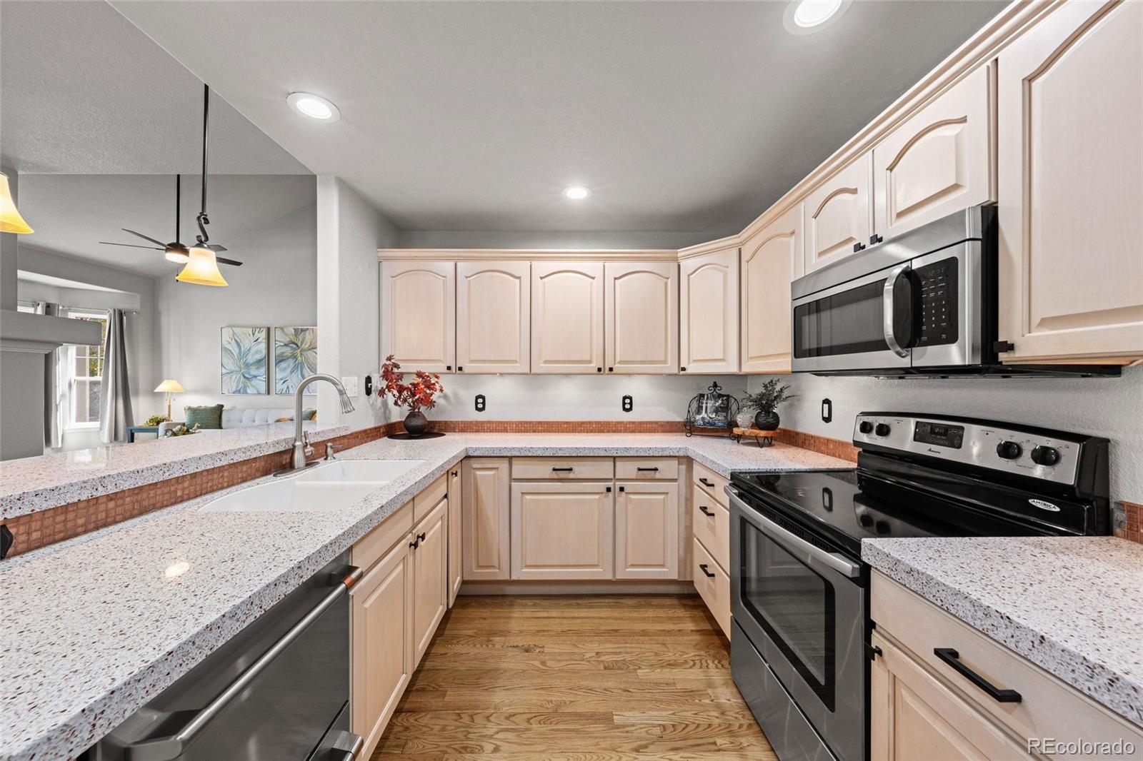 MLS Image #16 for 10081  grove court,westminster, Colorado