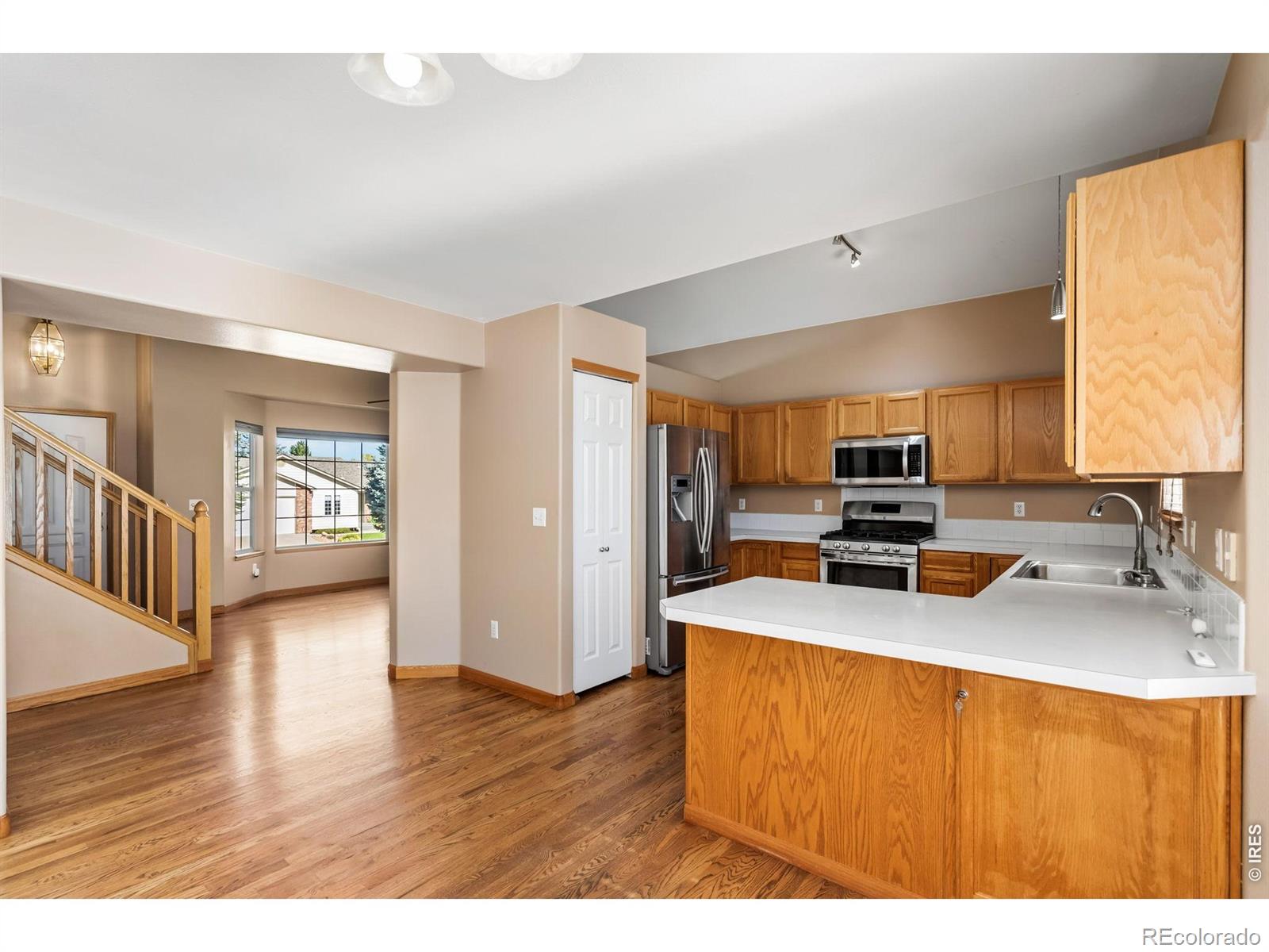 MLS Image #14 for 521  dunraven drive,fort collins, Colorado