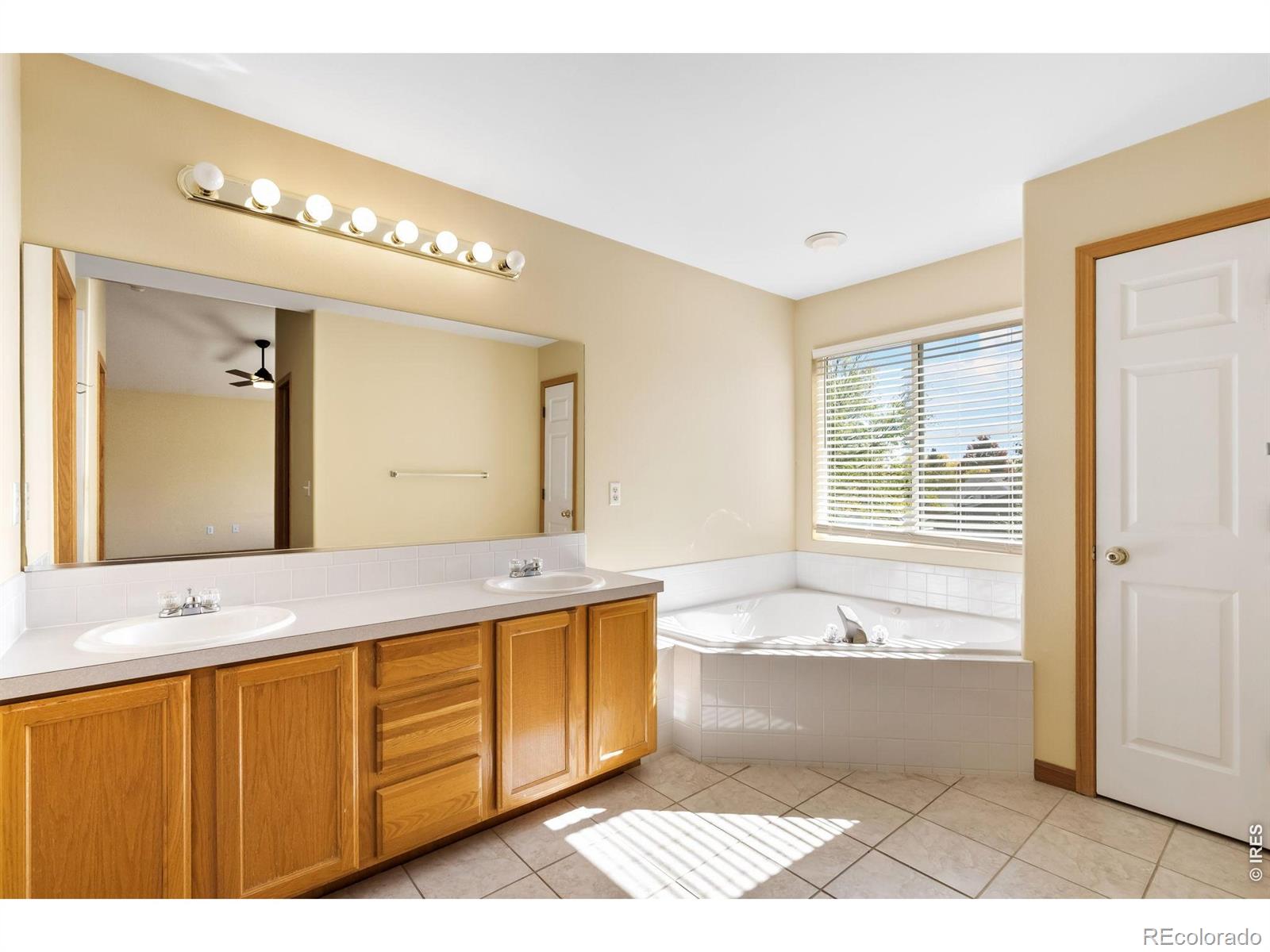 MLS Image #22 for 521  dunraven drive,fort collins, Colorado