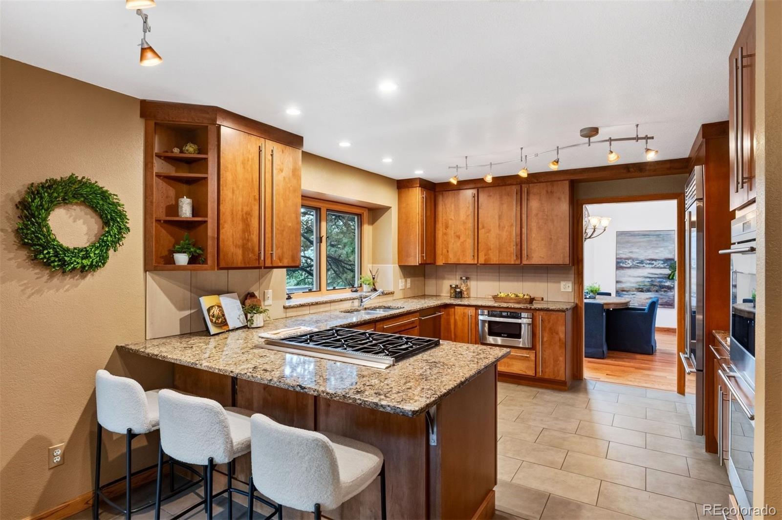 MLS Image #15 for 1318  northridge court,golden, Colorado