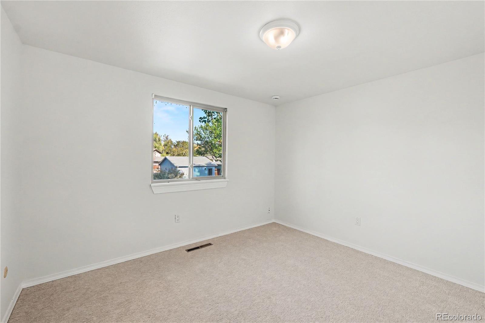 MLS Image #15 for 428  verdant circle,longmont, Colorado