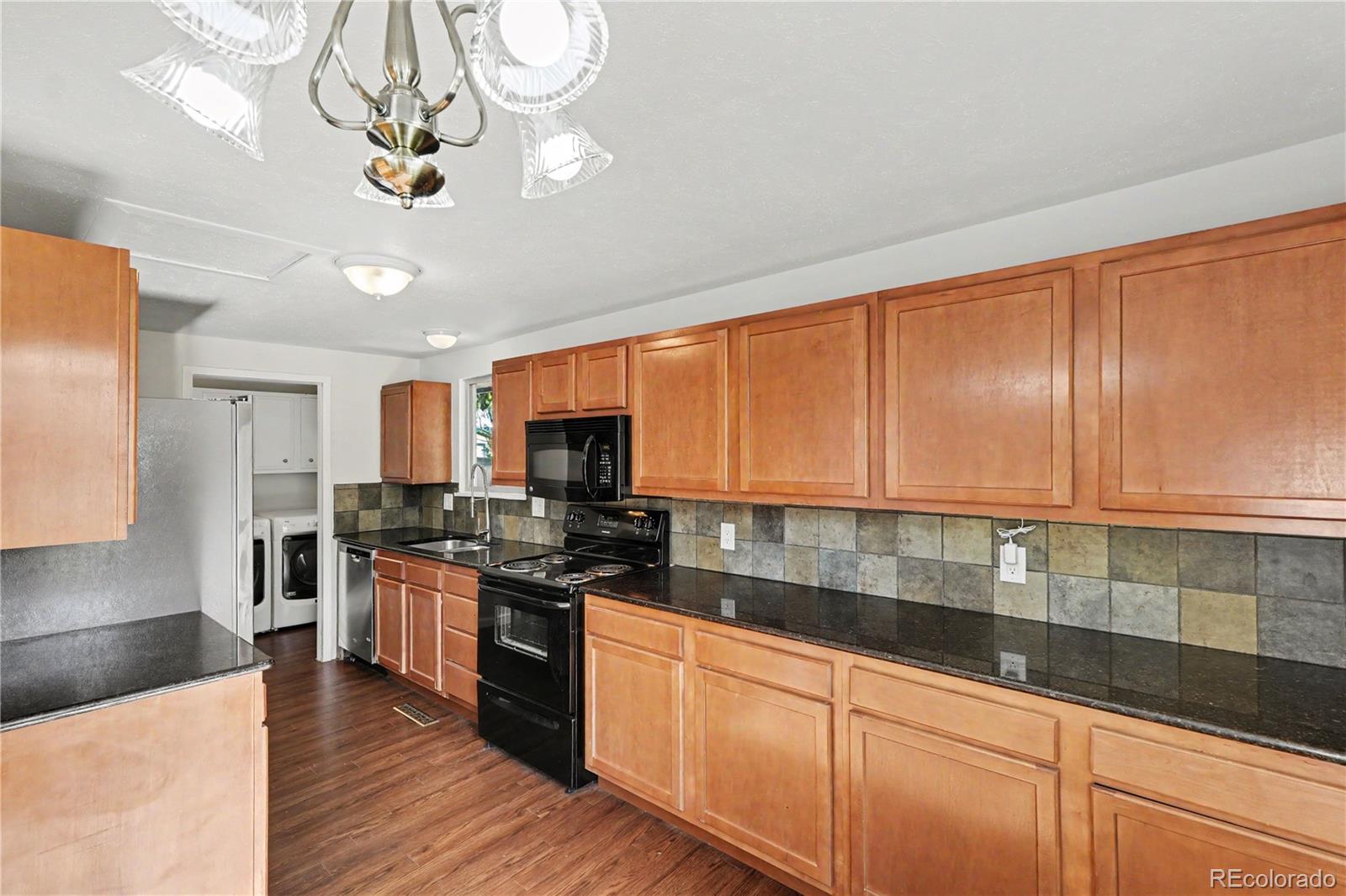 MLS Image #8 for 428  verdant circle,longmont, Colorado