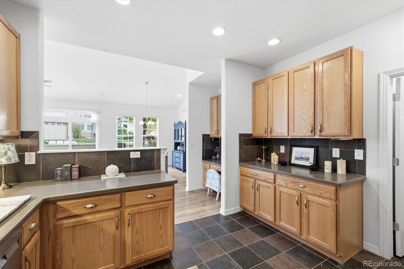 MLS Image #15 for 6658 s shawnee court,aurora, Colorado