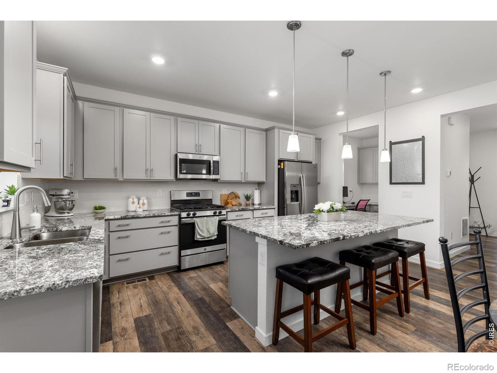 MLS Image #10 for 2832  coleman street,fort collins, Colorado