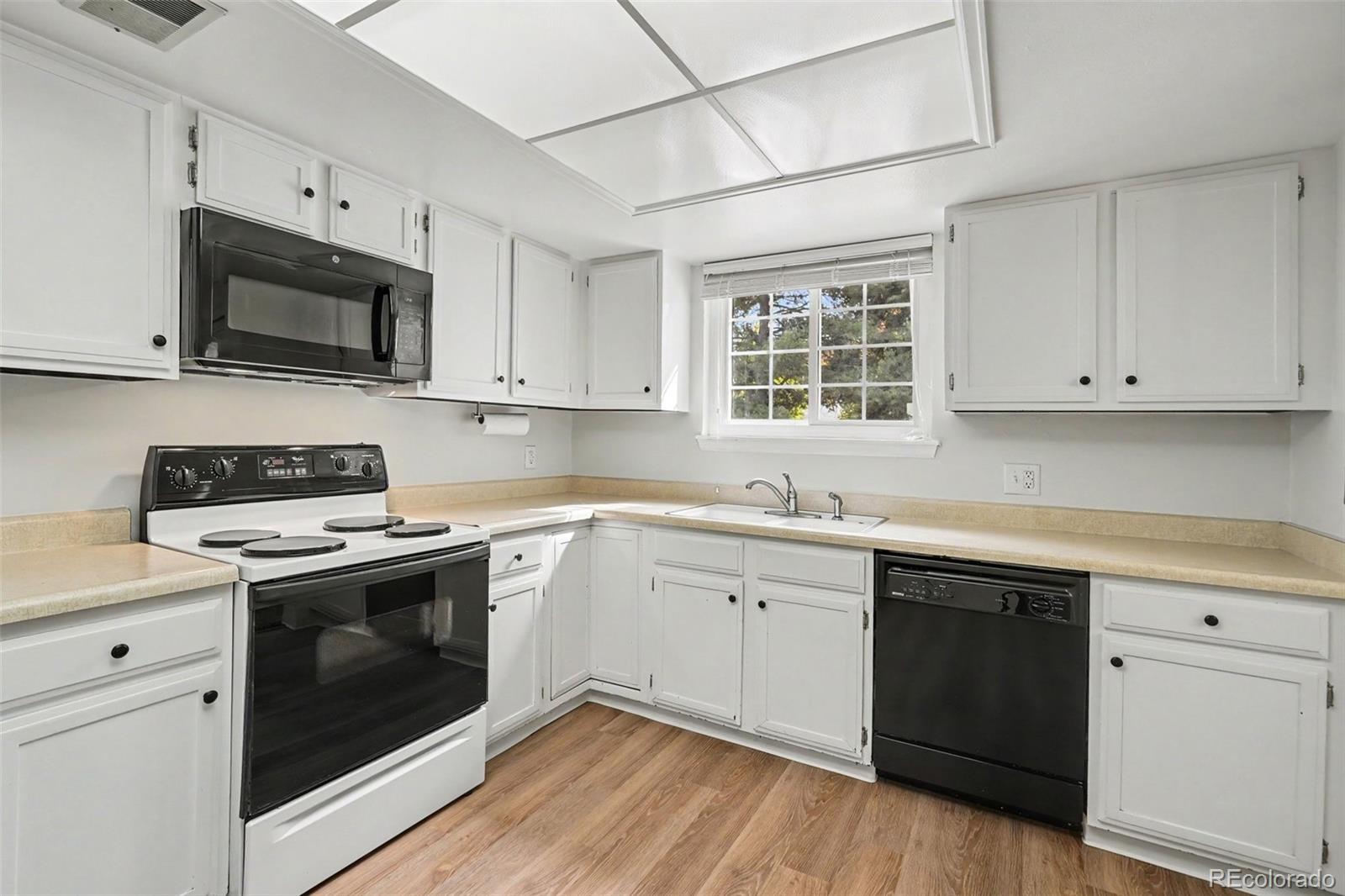 MLS Image #14 for 14233 e marina drive,aurora, Colorado
