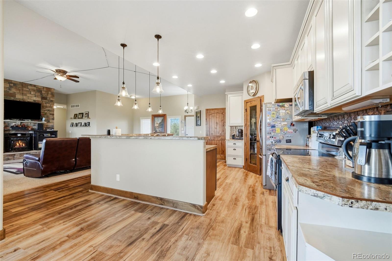 MLS Image #14 for 2002  timberlake road,byers, Colorado
