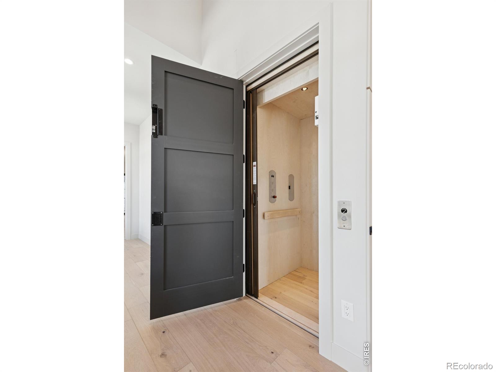 MLS Image #15 for 7893  raphael lane,littleton, Colorado