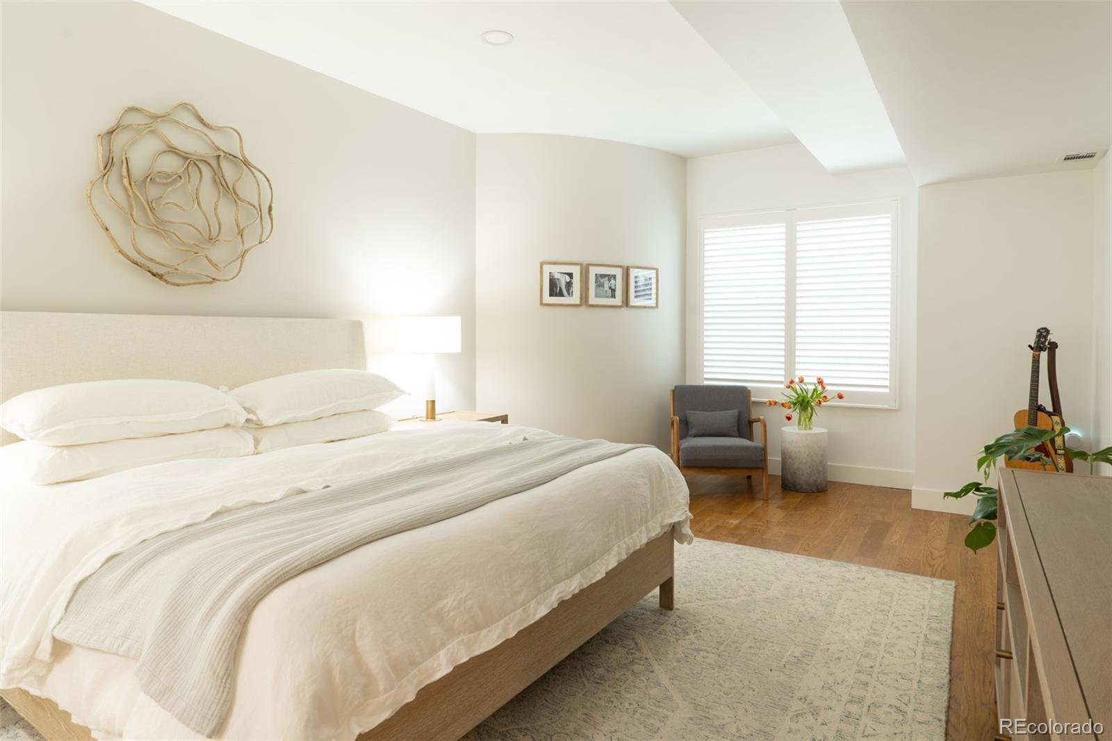MLS Image #21 for 975 n lincoln street,denver, Colorado