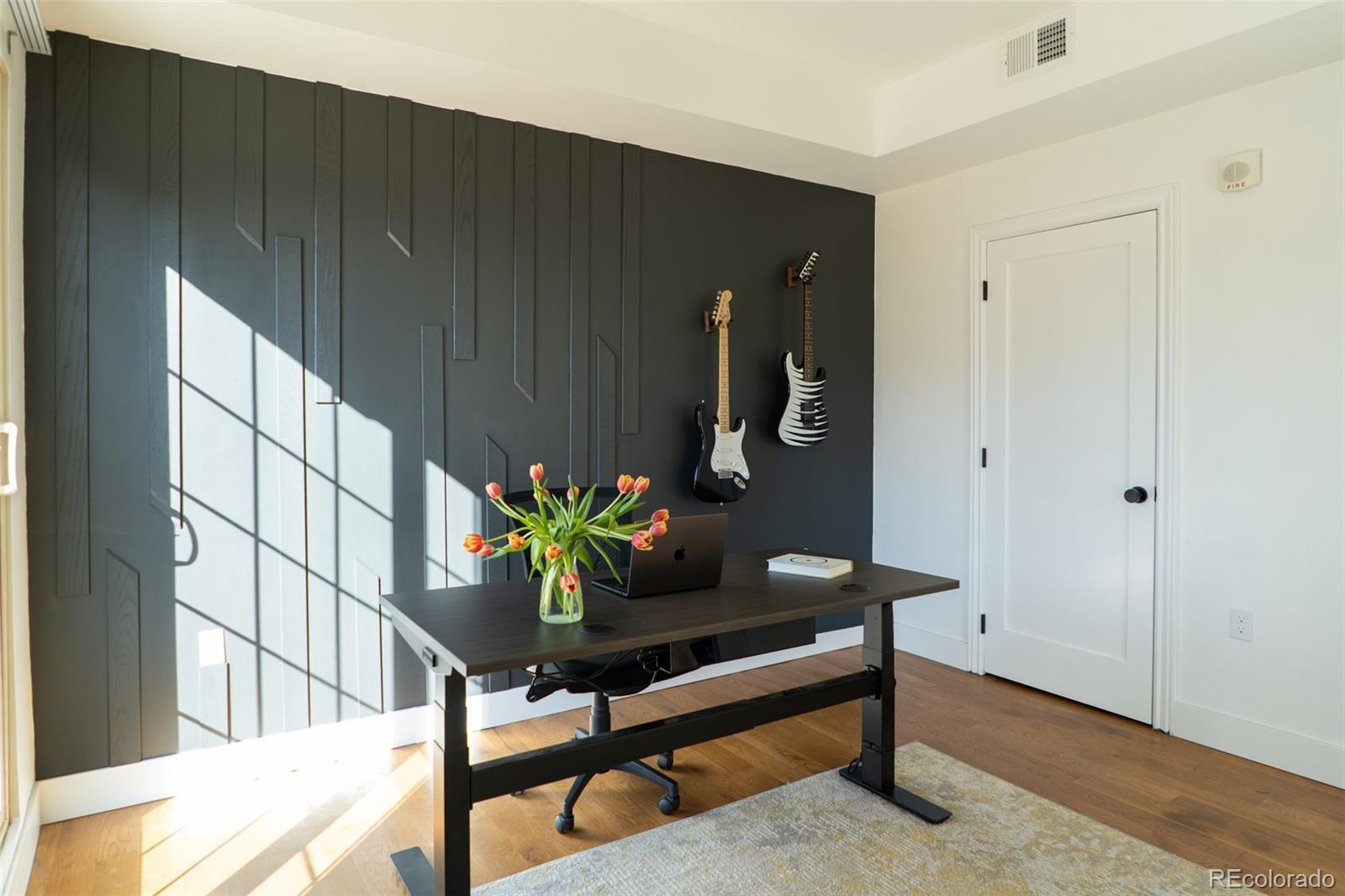 MLS Image #33 for 975 n lincoln street,denver, Colorado