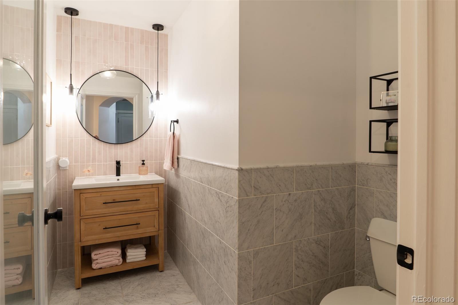 MLS Image #8 for 975 n lincoln street,denver, Colorado