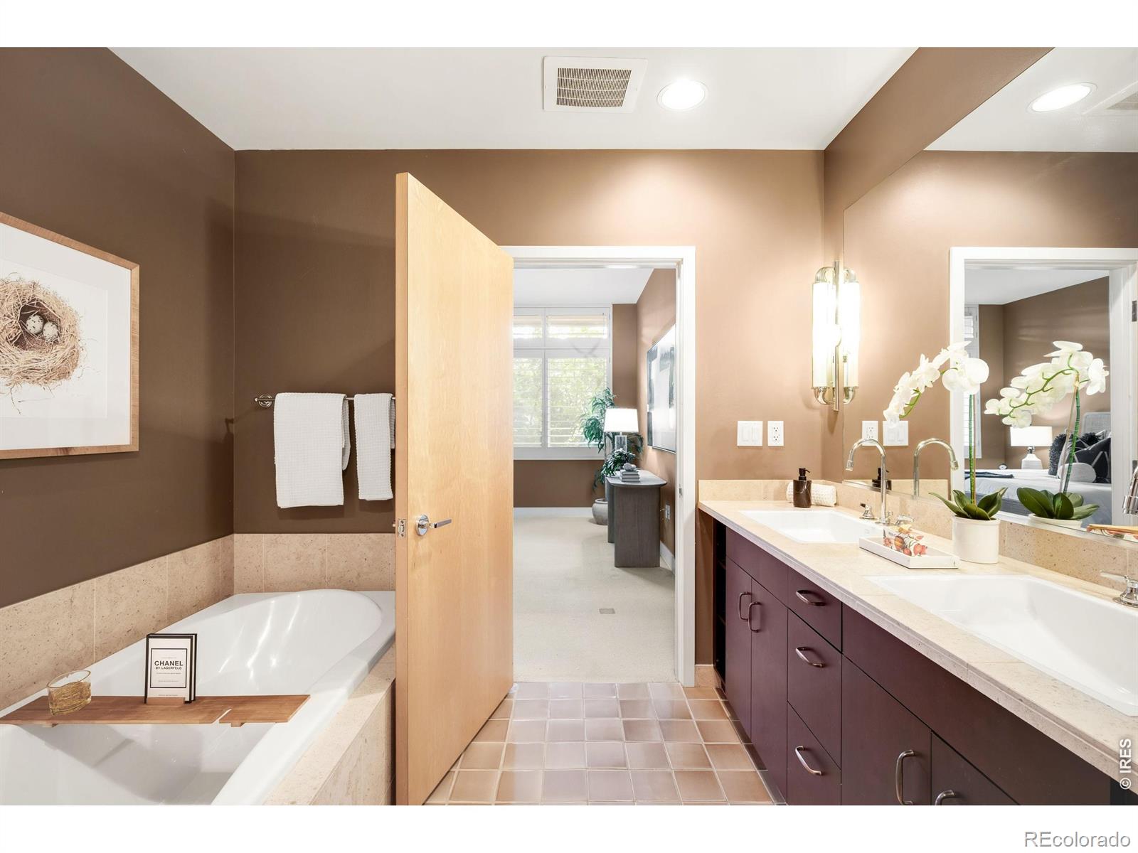 MLS Image #17 for 1401  delgany street,denver, Colorado