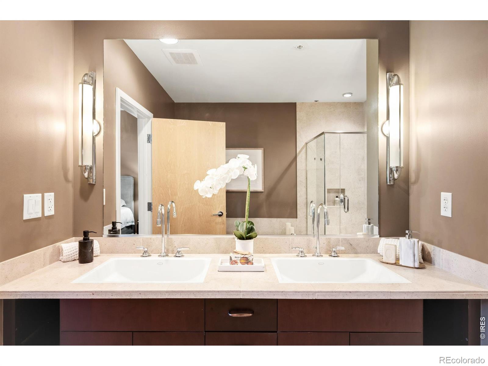 MLS Image #18 for 1401  delgany street,denver, Colorado