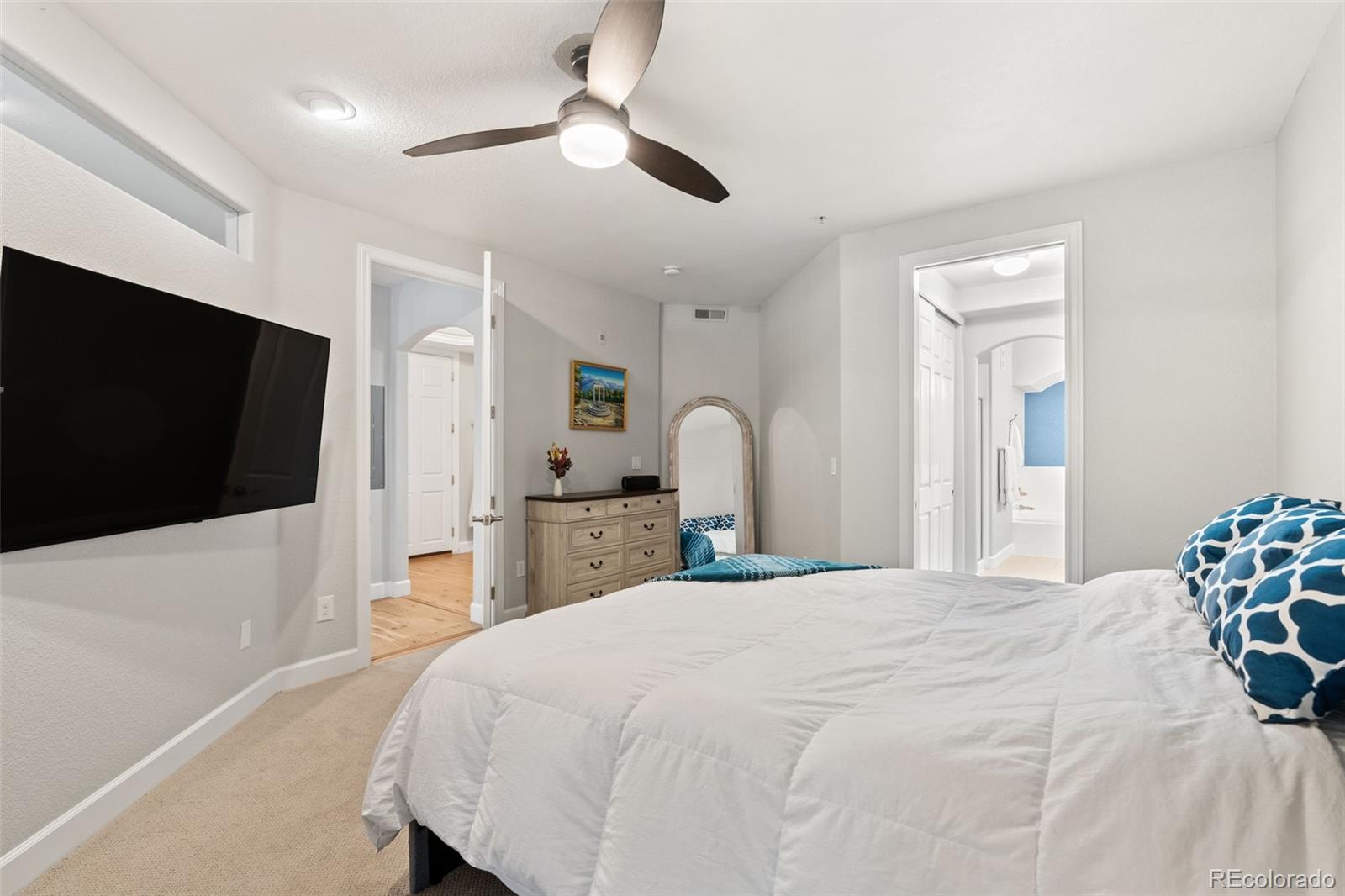 MLS Image #10 for 1735 n ogden street 205,denver, Colorado