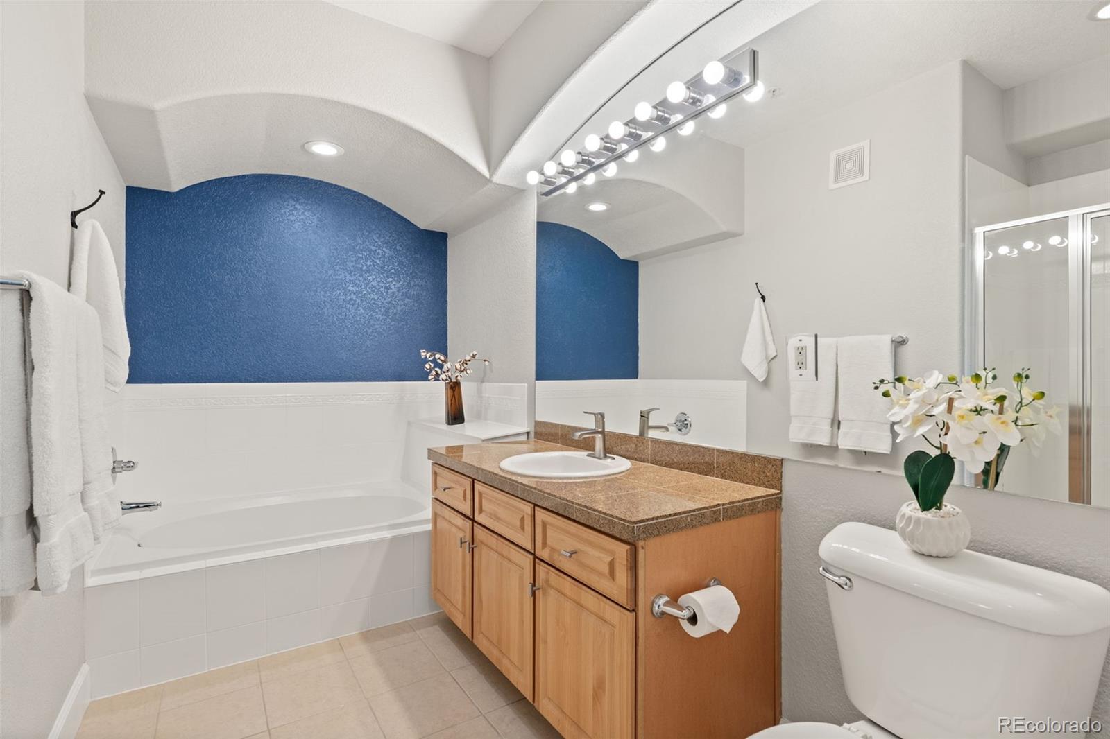 MLS Image #15 for 1735 n ogden street 205,denver, Colorado