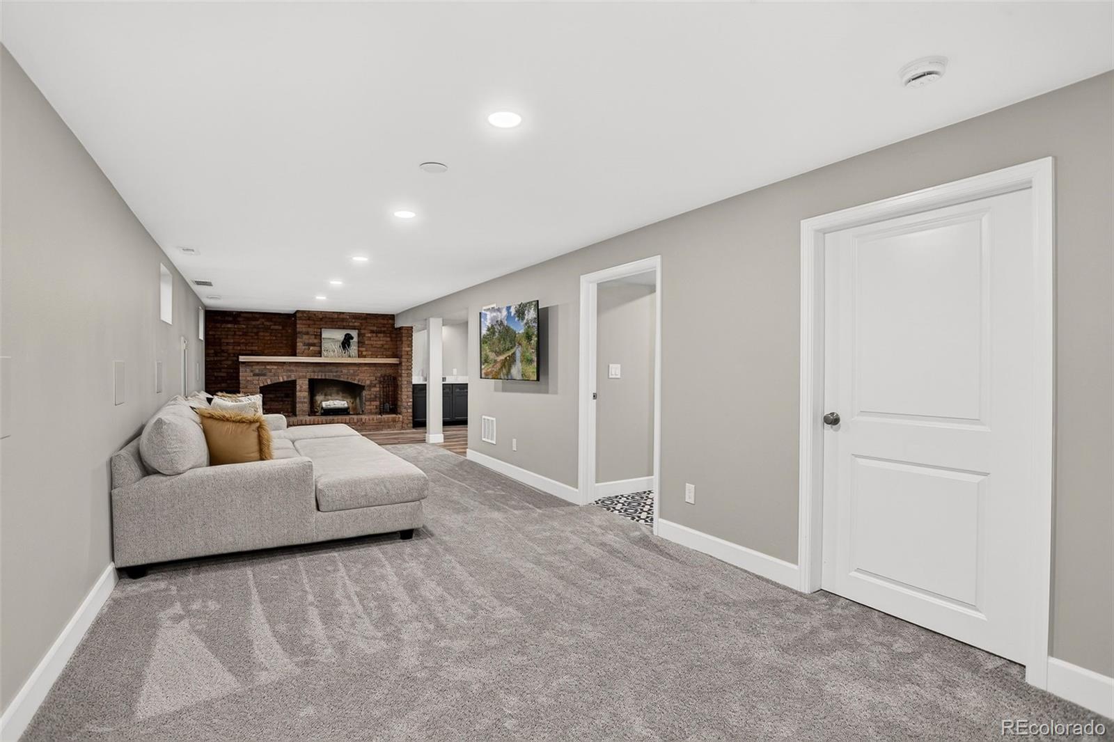MLS Image #11 for 6448 w 77th avenue,arvada, Colorado