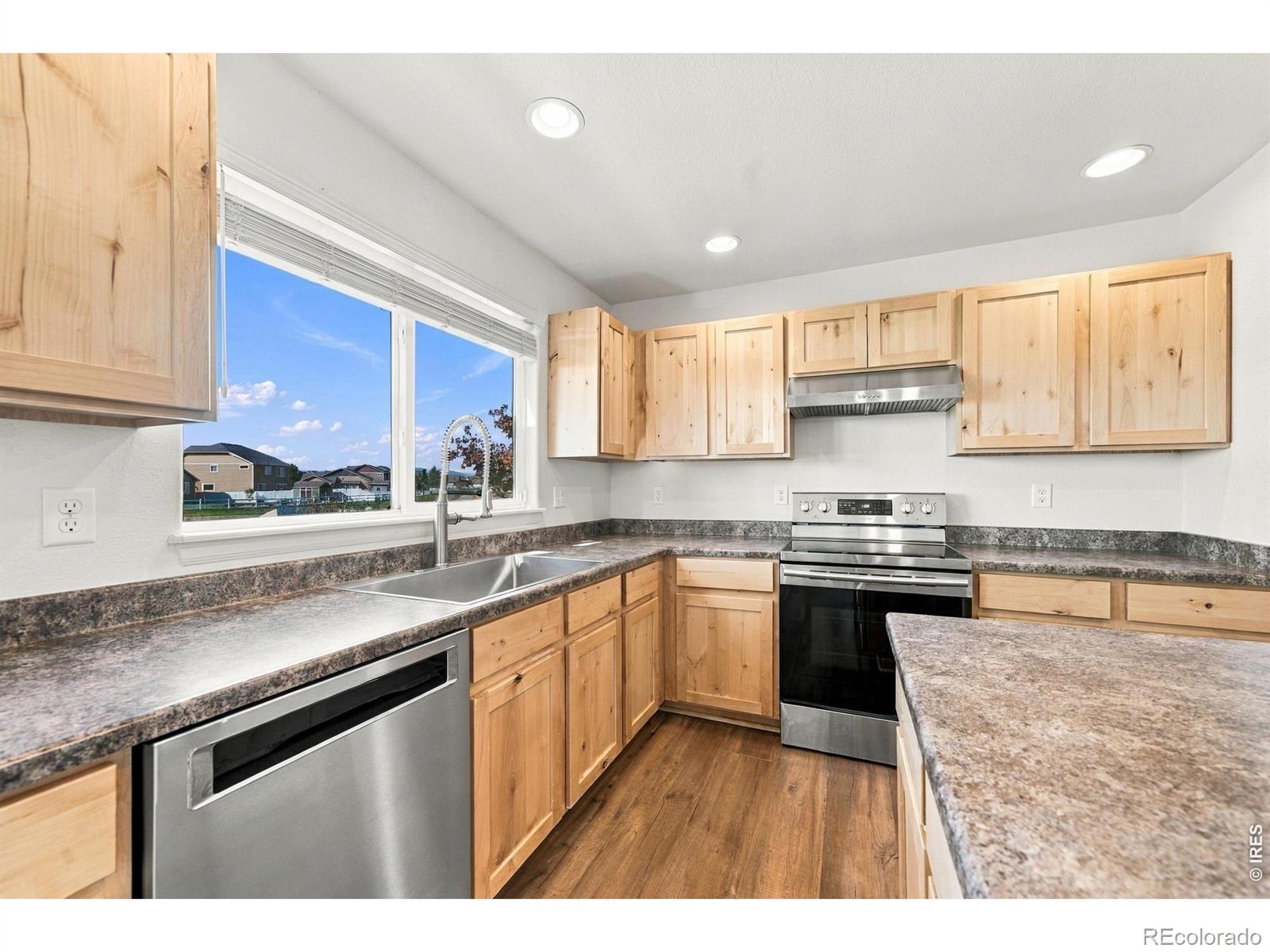 MLS Image #14 for 422  kendalbrook drive,windsor, Colorado