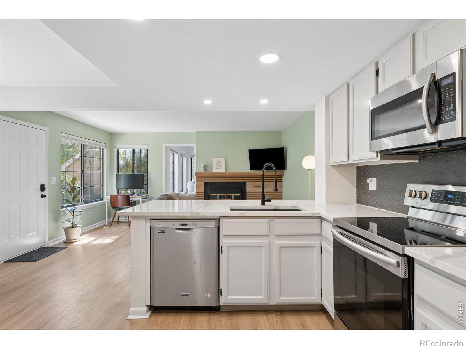 MLS Image #8 for 5904  gunbarrel avenue,boulder, Colorado