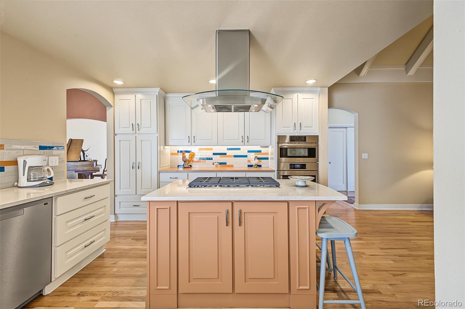 MLS Image #18 for 8505 e temple drive,denver, Colorado