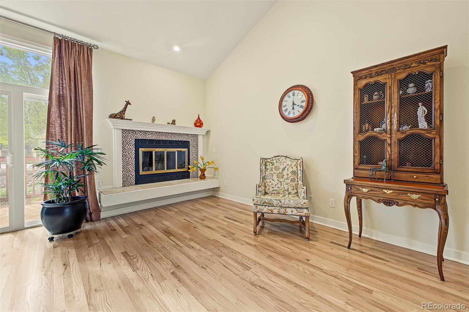 MLS Image #7 for 8505 e temple drive,denver, Colorado