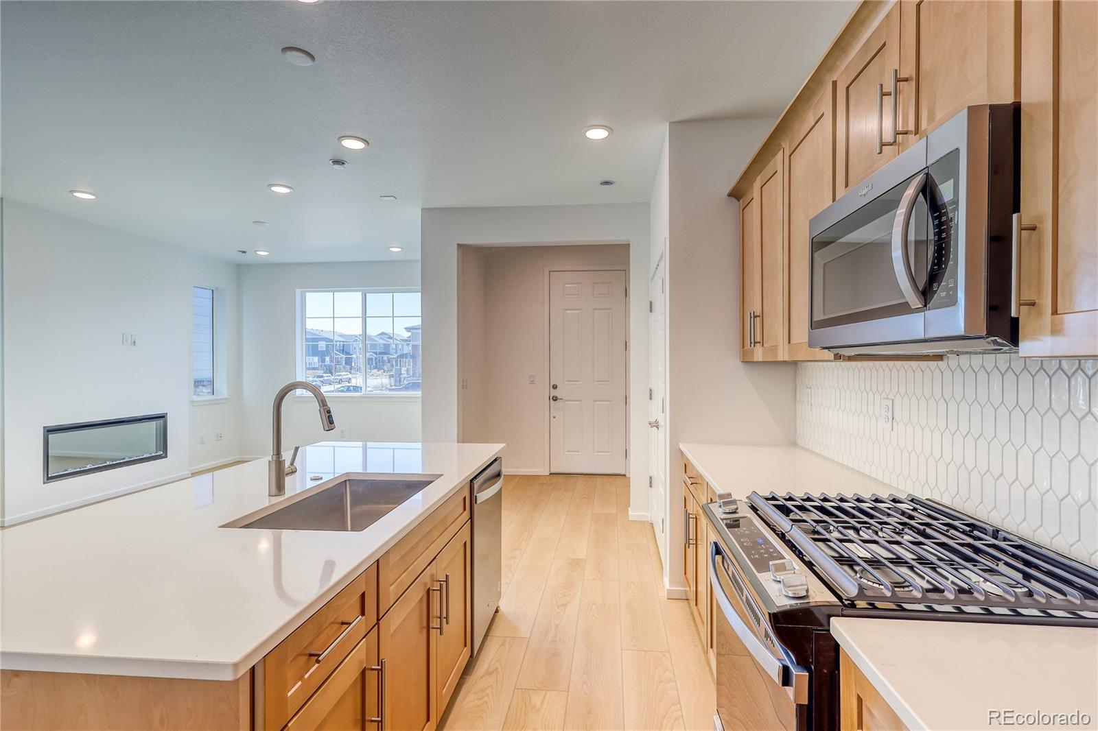 MLS Image #3 for 5232  gardner parkway,firestone, Colorado