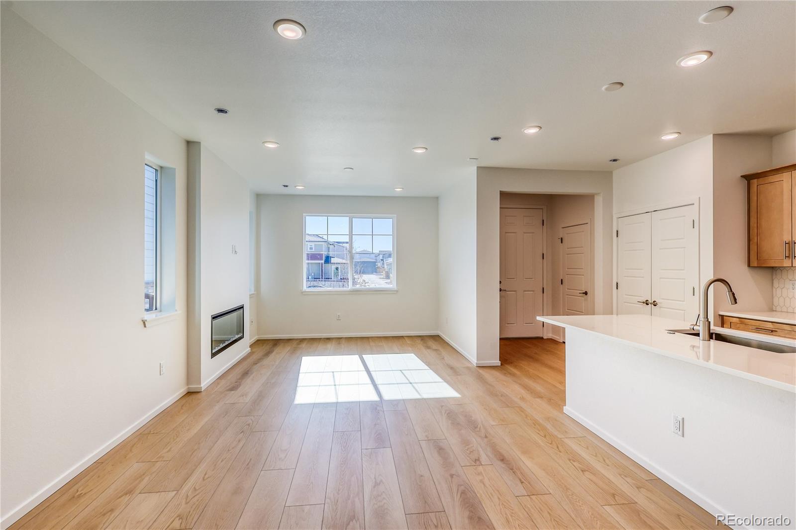MLS Image #4 for 5232  gardner parkway,firestone, Colorado