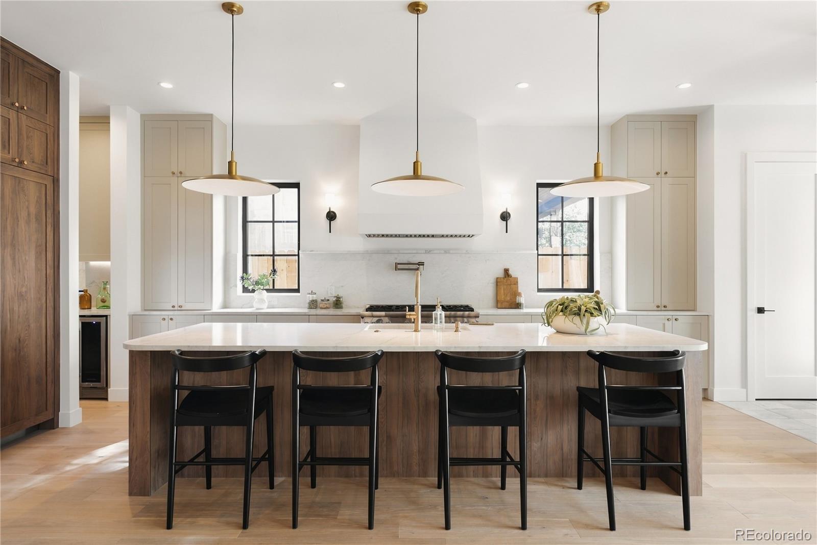 MLS Image #12 for 536 s high street,denver, Colorado