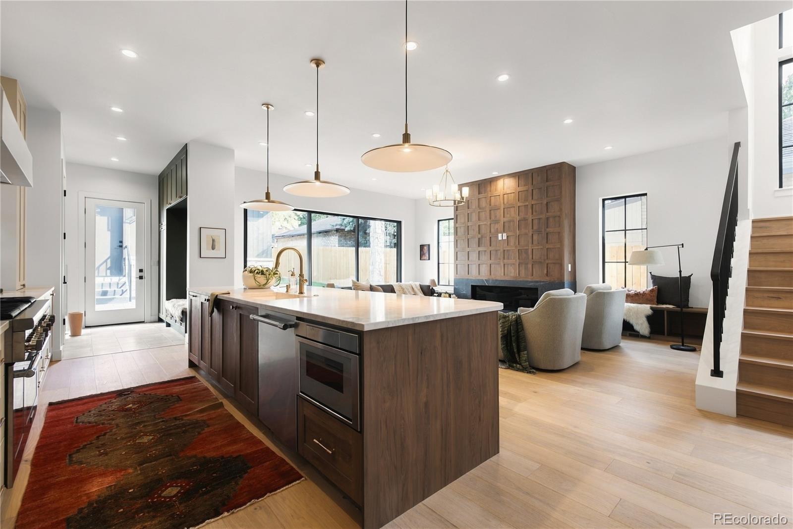 MLS Image #14 for 536 s high street,denver, Colorado