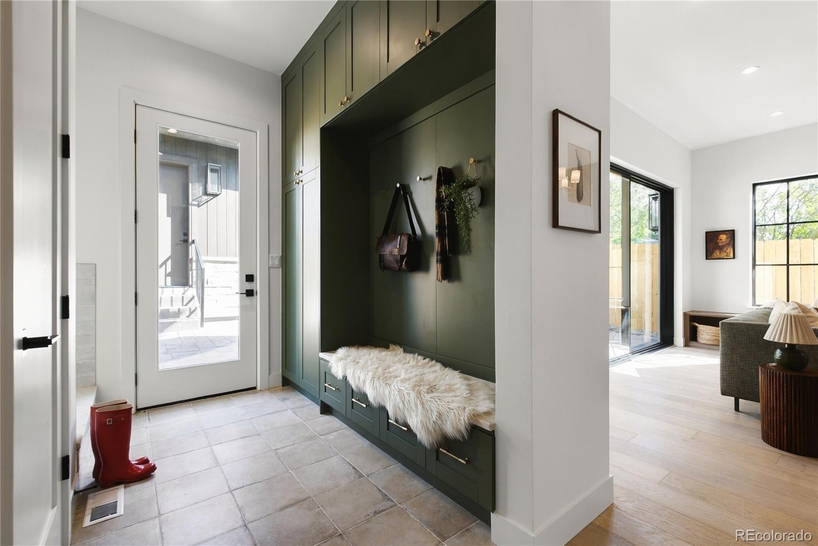 MLS Image #16 for 536 s high street,denver, Colorado