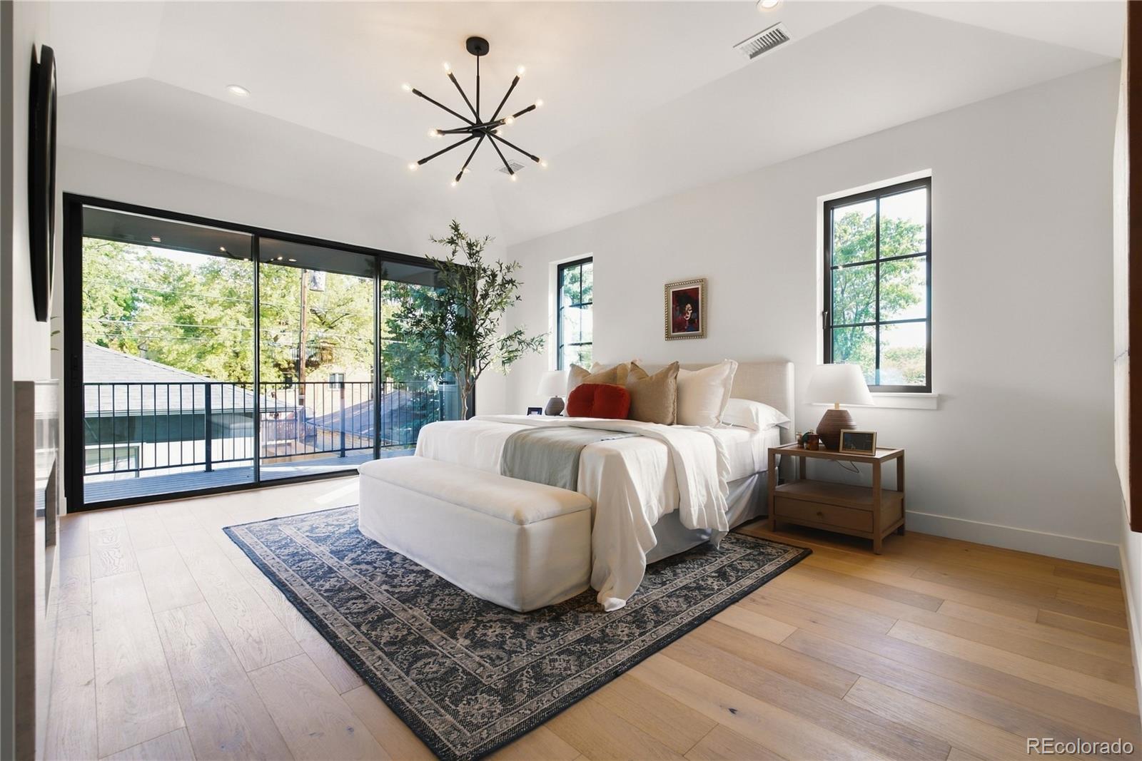 MLS Image #22 for 536 s high street,denver, Colorado