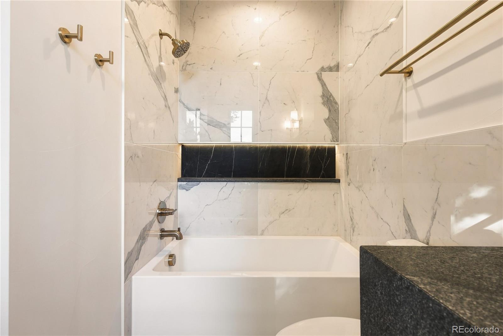 MLS Image #33 for 536 s high street,denver, Colorado