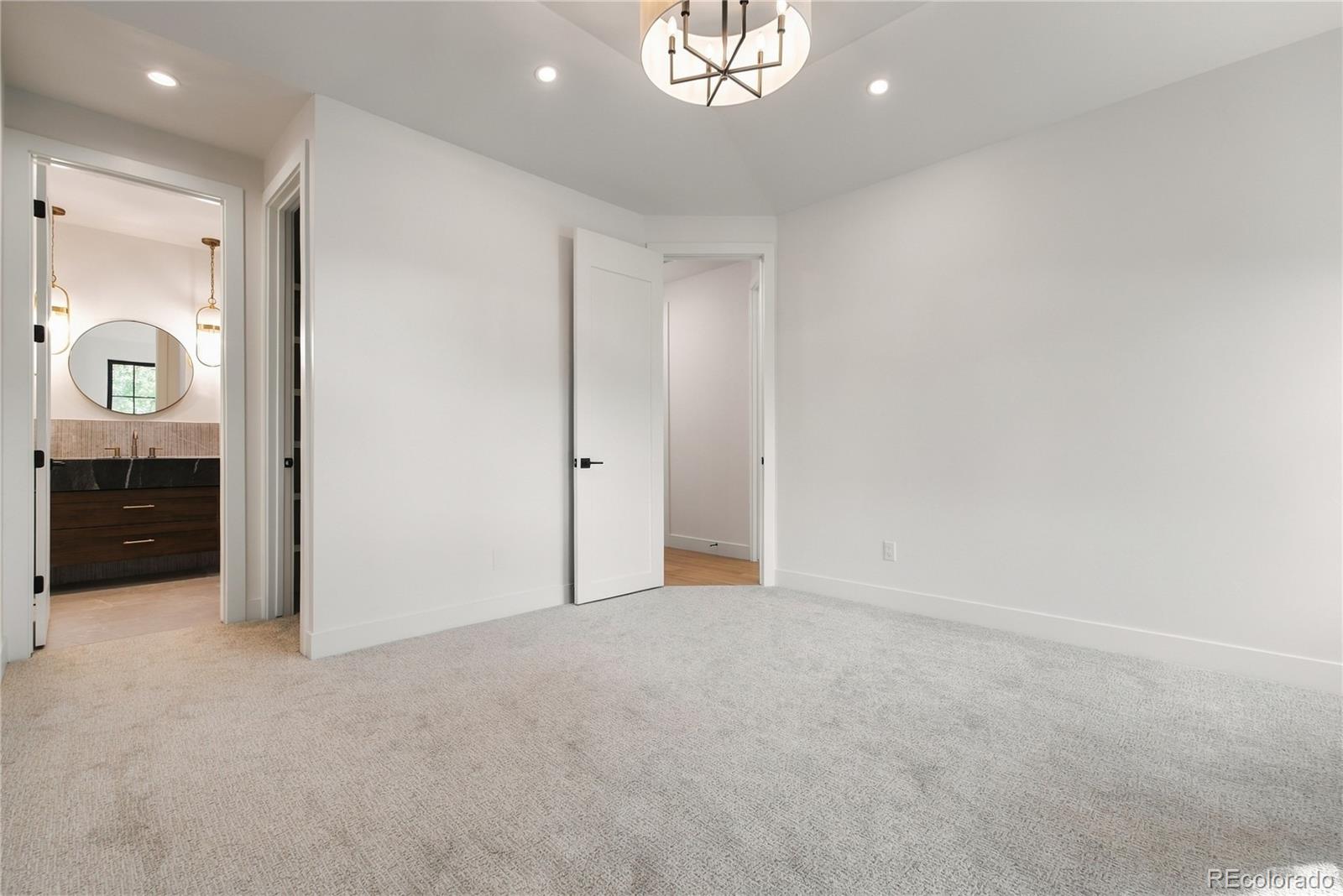 MLS Image #34 for 536 s high street,denver, Colorado