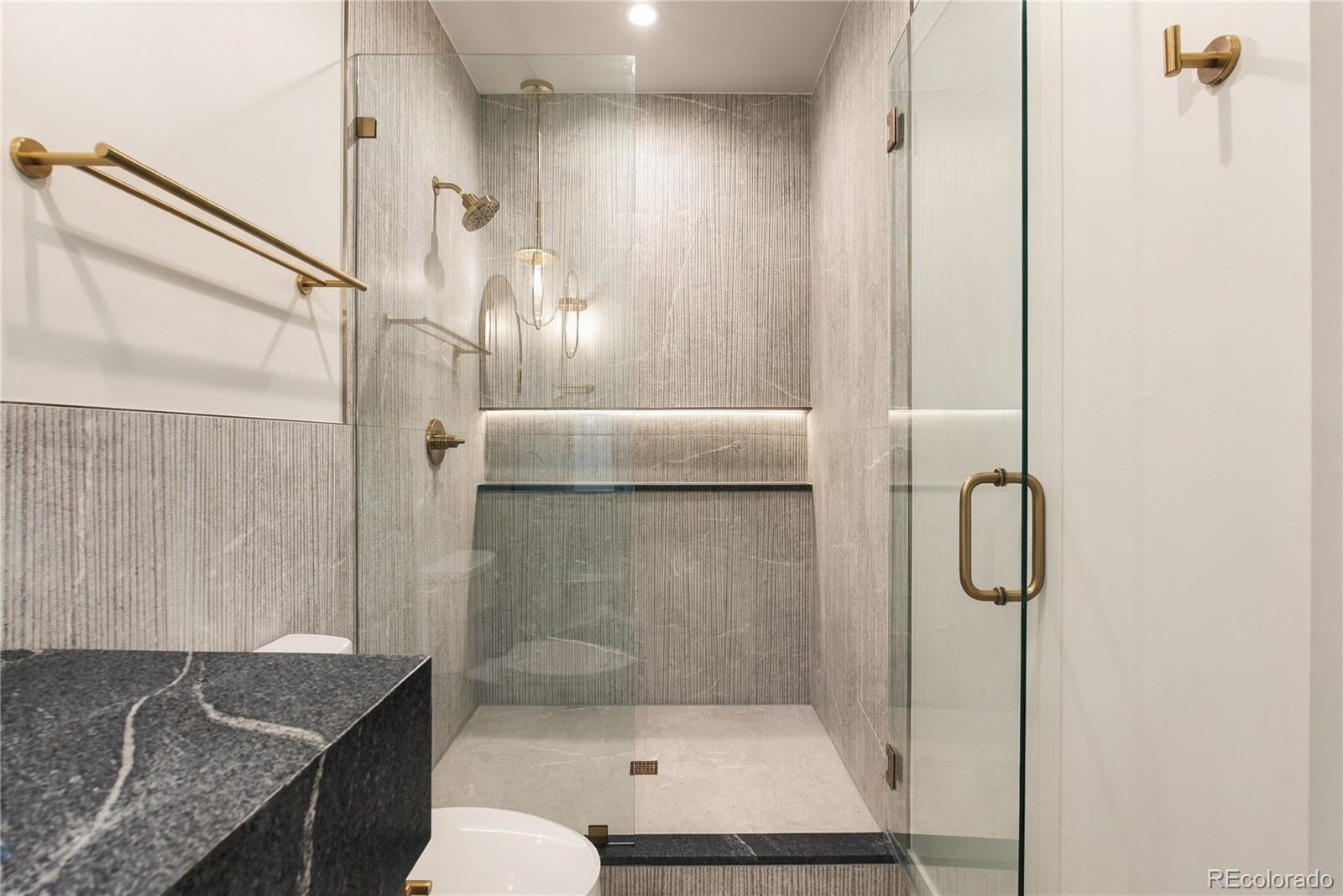 MLS Image #36 for 536 s high street,denver, Colorado