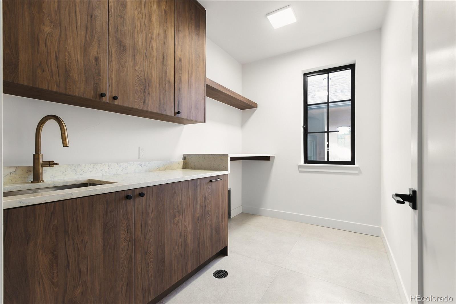 MLS Image #37 for 536 s high street,denver, Colorado