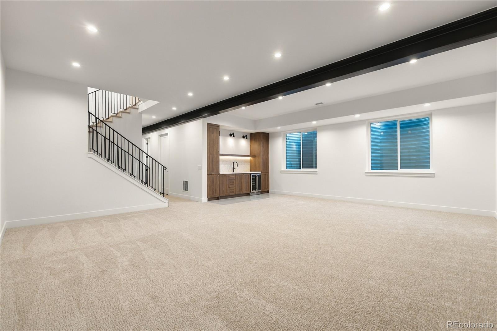 MLS Image #39 for 536 s high street,denver, Colorado
