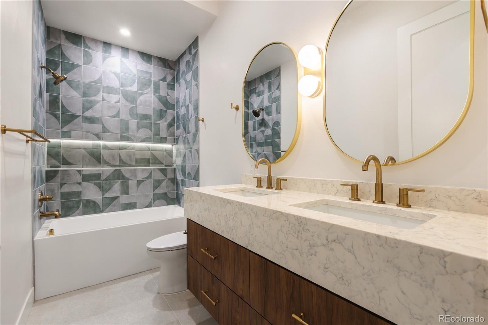 MLS Image #42 for 536 s high street,denver, Colorado